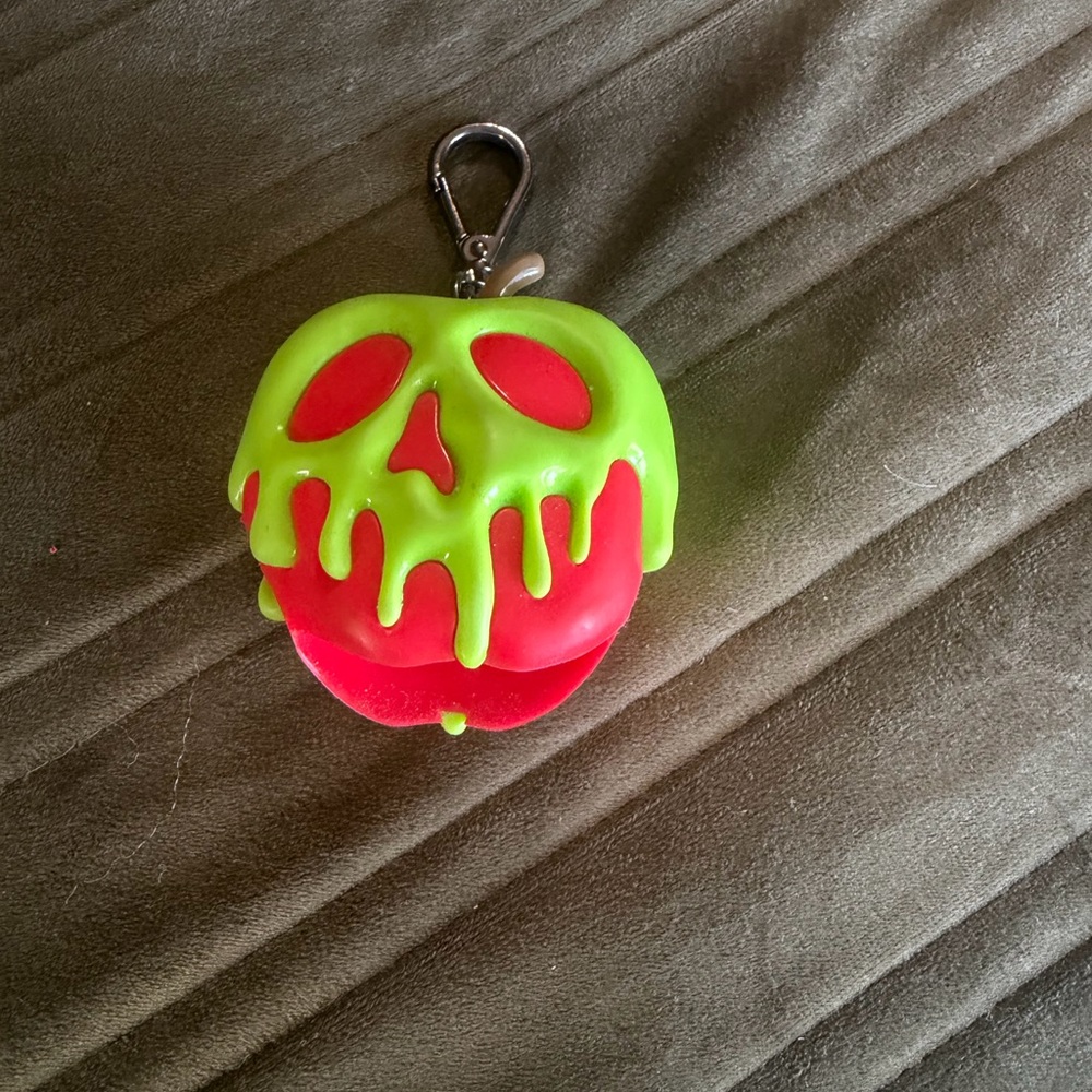Disney Villains Pocketback Holder
